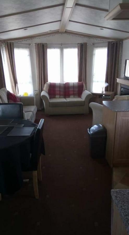 Chapmanholidaylets Cayton Bay ภายนอก รูปภาพ
